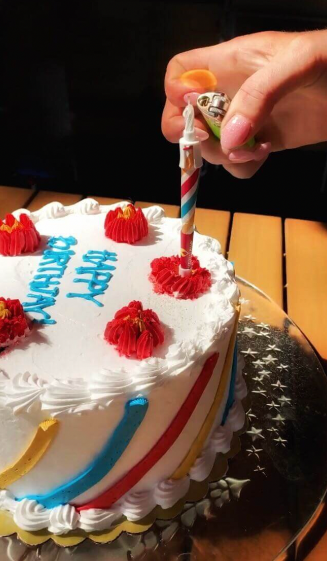 Birthjays Pre rolled cones (5 Joint Birthday Candles)